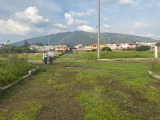 DE VENTA  HERMOSO TERRENO, SECTOR ALANGASI VALLE DE LOS CHILLOS