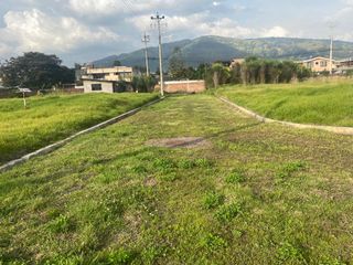 DE VENTA  HERMOSO TERRENO, SECTOR ALANGASI VALLE DE LOS CHILLOS