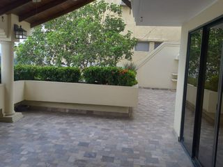 Foto 23 de Departamento de venta en Lomas de Urdesa