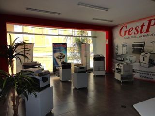 Foto 4 de EXCELENTE OPORTUNIDAD PARA ADQUIRIR OFICINA COMERCIAL EN CALLE AYACUCHO, PIURA