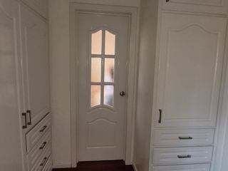 Foto 18 de Amplia Casa en Venta, Sector Colegio Borja, Cuenca