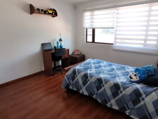 Foto 11 de Amplia Casa en Venta, Sector Colegio Borja, Cuenca