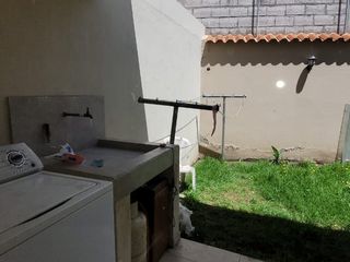 Foto 27 de Amplia Casa en Venta, Sector Colegio Borja, Cuenca