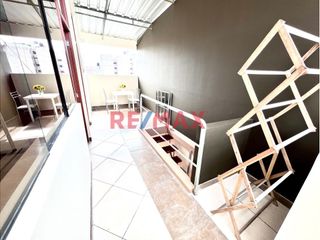 Foto 12 de Vendo Minidepartamento En 3Er Piso Con Azotea Ao 82.46 M2 Urb. California ID 1085230