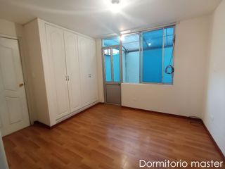 Departamento de venta Norte de QUito, Kennedy, planta baja, 150m2, con dos patios