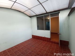 Departamento de venta Norte de QUito, Kennedy, planta baja, 150m2, con dos patios