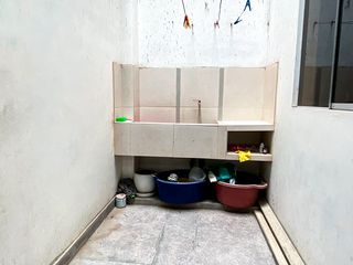 Foto 5 de CASA EN VENTA EN ARROSPIDE - CHICLAYO