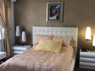 Foto 19 de VENDO CASA ESQUINERA CON AMPLIOS ESPACIOS EN LA URBANIZACION EL CONDADO 496 METROS DE CONSTRUCCION