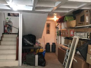 Foto 29 de VENDO CASA ESQUINERA CON AMPLIOS ESPACIOS EN LA URBANIZACION EL CONDADO 496 METROS DE CONSTRUCCION