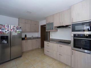 Foto 3 de Departamento en Venta en La Urb. Villa del Bosques - Km19 Vía a La Costa.