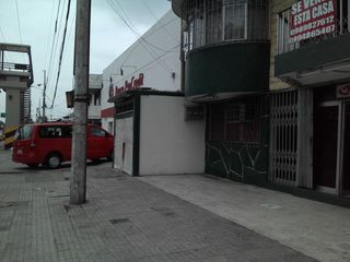 Foto 2 de casa vendo  con ubicación comercial