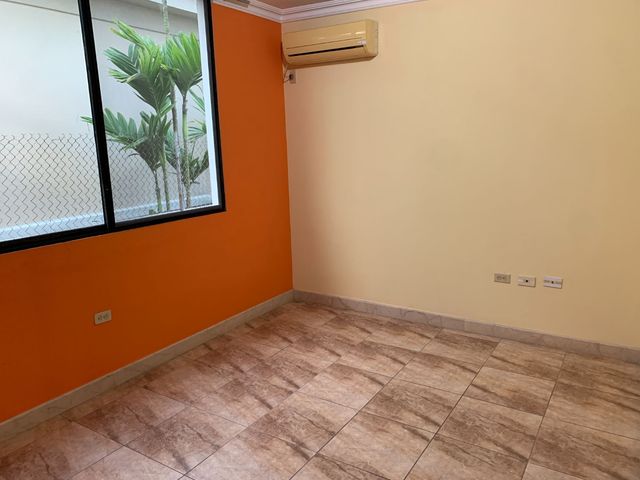 Departamento en Las Riberas Samborondon