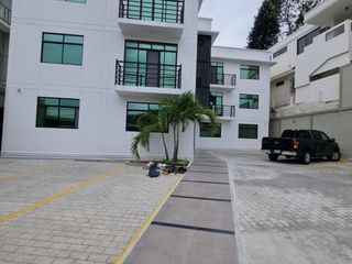 Departamento en Venta en los Ceibos, 2 Habitaciones, 2 Baños,  Garaje,  Nuevo a Estrenar, Norte de Guayaquil.