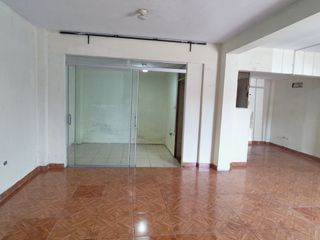 Alquilo para Oficina o Local Comercial en 1er piso en Av. Colonial Cercado de Lima
