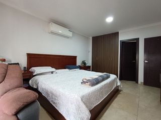 Foto 5 de Venta de Departamento, Lomas de Urdesa, Guayaquil
