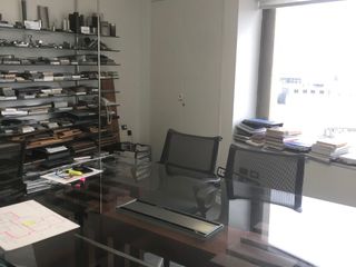 Foto 2 de Ocasión! se vende oficina implementada y amoblada en Centro Financiero San Isidro