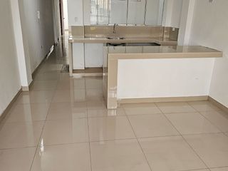 Foto 1 de VENDO DE OCASION LINDO DEPARTAMENRO EN SAN JUAN DE MIRAFLORES (3ER PISO)