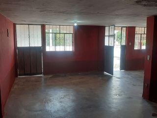 Foto 5 de CHECA, vendo terreno 800m, con casa y local comercial, servicios básicos