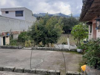Foto 11 de CHECA, vendo terreno 800m, con casa y local comercial, servicios básicos