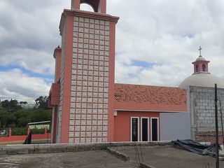Foto 10 de CHECA, vendo terreno 800m, con casa y local comercial, servicios básicos