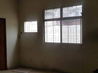 Foto 12 de Venta de casa esquinera en Mirtos 902 e Higueras en Urdesa Guayaquil, importante corredor comercial.