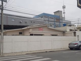 Foto 13 de Venta de casa esquinera en Mirtos 902 e Higueras en Urdesa Guayaquil, importante corredor comercial.