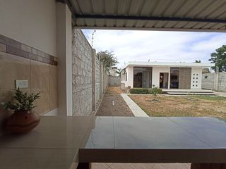 Foto 3 de casa de venta en Manta sector villa marina