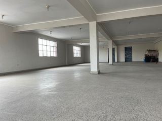 Foto 10 de ALQUILER DE LOCAL 160 M2 EN TOMAS VALLE, SAN MARTIN DE PORRES.