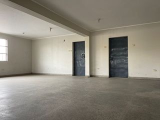 Foto 11 de ALQUILER DE LOCAL 160 M2 EN TOMAS VALLE, SAN MARTIN DE PORRES.