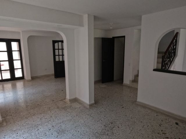 CASA DÙPLEX EN ALQUILER EN VILLA COUNTRY