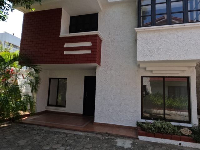 CASA DÙPLEX EN ALQUILER EN VILLA COUNTRY