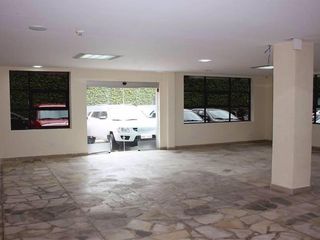 VENTA EDFICIO 7 PISOS SECTOR QUICENTRO