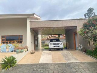 Foto 22 de Flamante villa en venta de una planta Urb. Privada Challuabamba con 1.260m2T