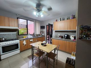 Foto 9 de Ciudad Colon, Venta de linda casa 4 Dormitorios con Piscina