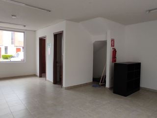 Casa en Arriendo, conjunto guardianía presencial con local