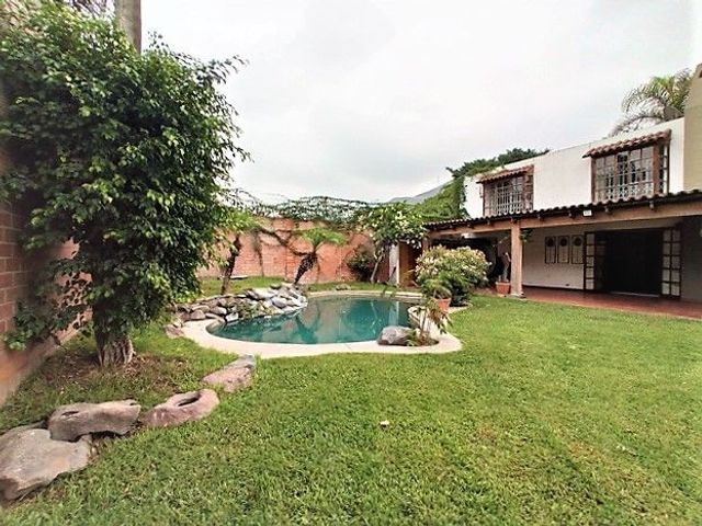 Magnifica casa con piscina en Venta La Molina Vieja - La Molina, 3 dormitorios + Escritorio