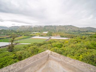 Terreno 5765M2 Guayllabamba Floricola