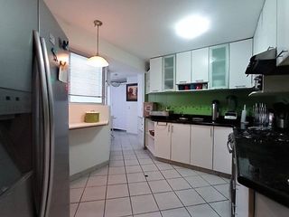 Departamento Frente a Parque en Venta en Valle Hermoso, Surco - 3 dormitorios, A.C. 110.22