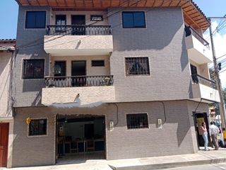 Foto 1 de EDIFICIO EN LA CEJA PUNTO ESTRATEGICO