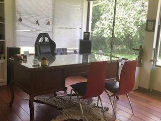 Foto 10 de VENDO CASA CON PISCINA EN URB. PRIVADA CUMBAYA (Sector Colegio Menor)