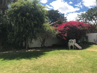 Foto 14 de VENDO CASA CON PISCINA EN URB. PRIVADA CUMBAYA (Sector Colegio Menor)
