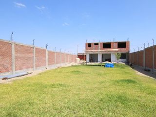 Foto 1 de CASA EN VENTA –SEMI - CONSTRUIDA LA MARIPOSA - EJIDOS - PIURA