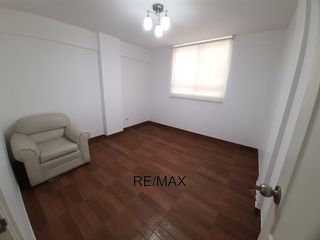 Foto 6 de Venta de Departamento en Jesús María en 4to Piso C/ascensor