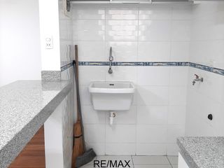 Foto 4 de Venta de Departamento en Jesús María en 4to Piso C/ascensor