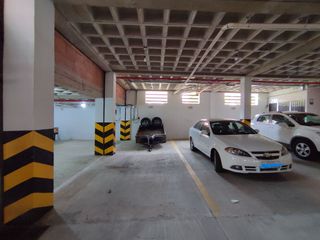 Foto 9 de VENDO DEPARTAMENTO CON 2 GARAJES, SECTOR HOSPITAL DEL IESS