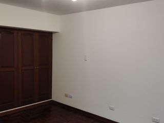 Foto 25 de BONITO DEPARTAMENTO TRIPLEX EN PRIMER PISO - 232 M2 - SANTIAGO DE SURCO