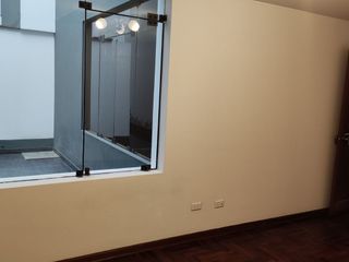 Foto 27 de BONITO DEPARTAMENTO TRIPLEX EN PRIMER PISO - 232 M2 - SANTIAGO DE SURCO