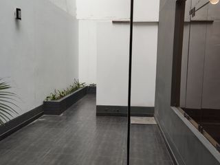 Foto 28 de BONITO DEPARTAMENTO TRIPLEX EN PRIMER PISO - 232 M2 - SANTIAGO DE SURCO