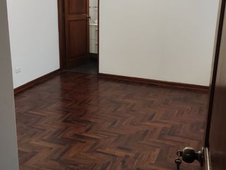 Foto 24 de BONITO DEPARTAMENTO TRIPLEX EN PRIMER PISO - 232 M2 - SANTIAGO DE SURCO