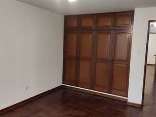 Foto 21 de BONITO DEPARTAMENTO TRIPLEX EN PRIMER PISO - 232 M2 - SANTIAGO DE SURCO